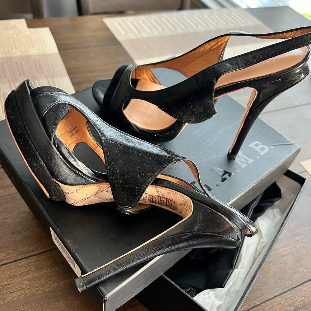 Shoes - Picture 2 of 4